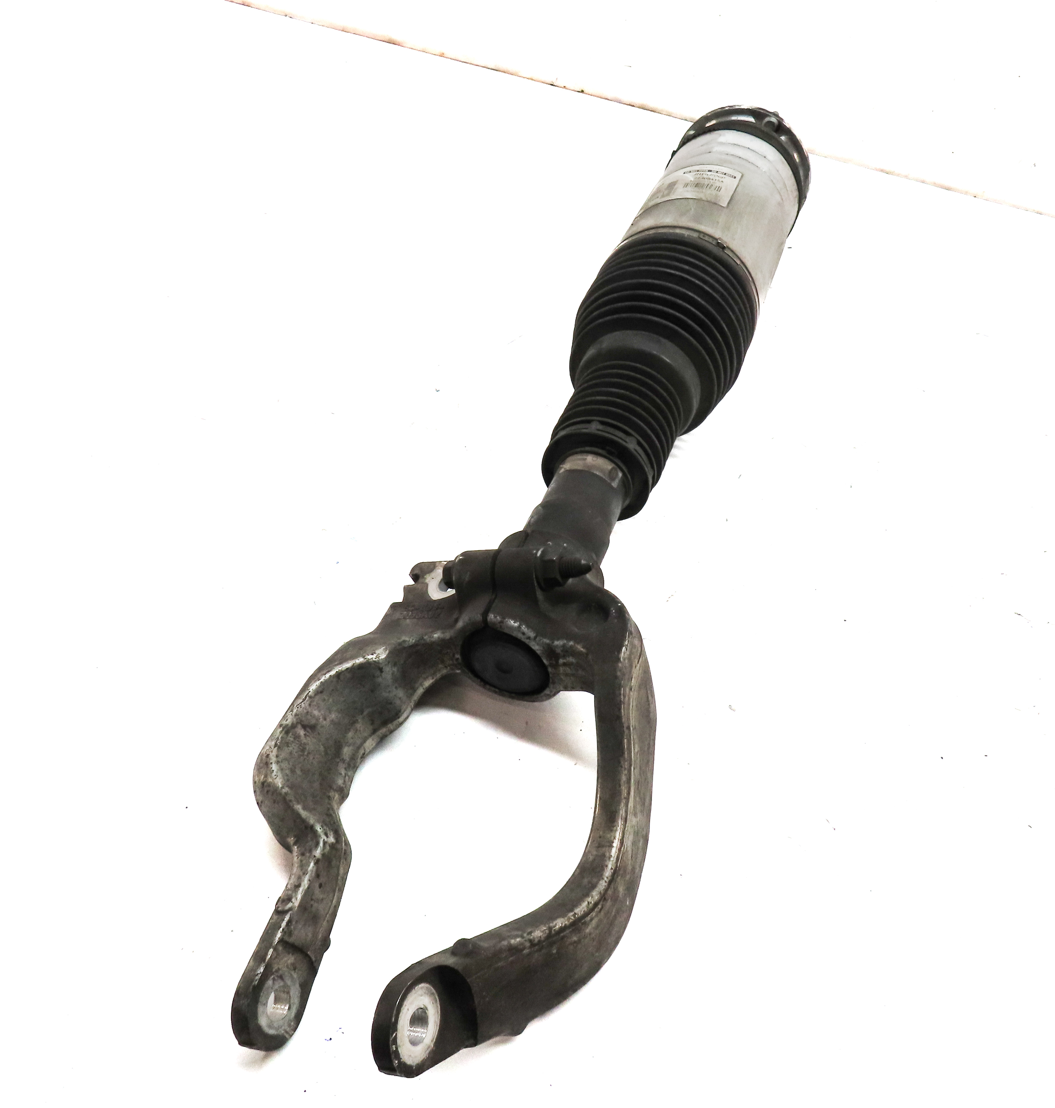 14-19 RANGE ROVER (L405) LWB SUPERCHARGED LEFT FRONT AIR SUSPENSION SHOCK STRUT — exact item pictured